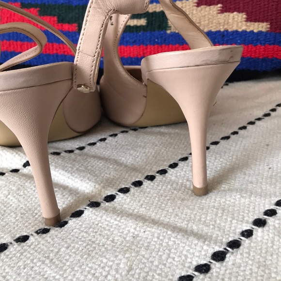 Womens Hills - Picture 4 of 5